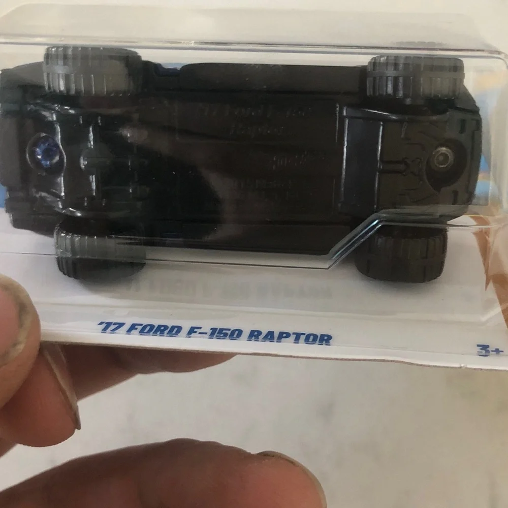 Mattel Hot Wheels Blue Ford F-150 Raptor